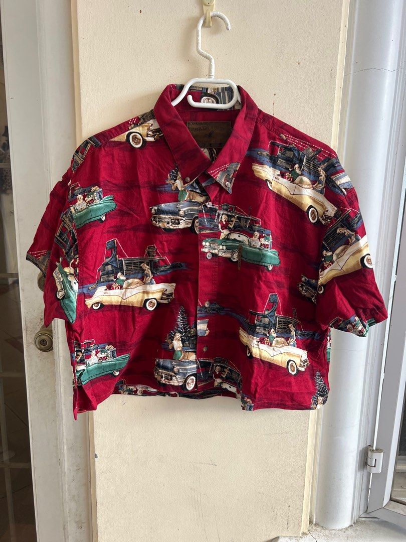 Vintage print crop top (Category: Blouses) located in Davao. Submitted by thedeclutterMD (Listing ID 1284494789, Image 1). Description: Bust 48in.