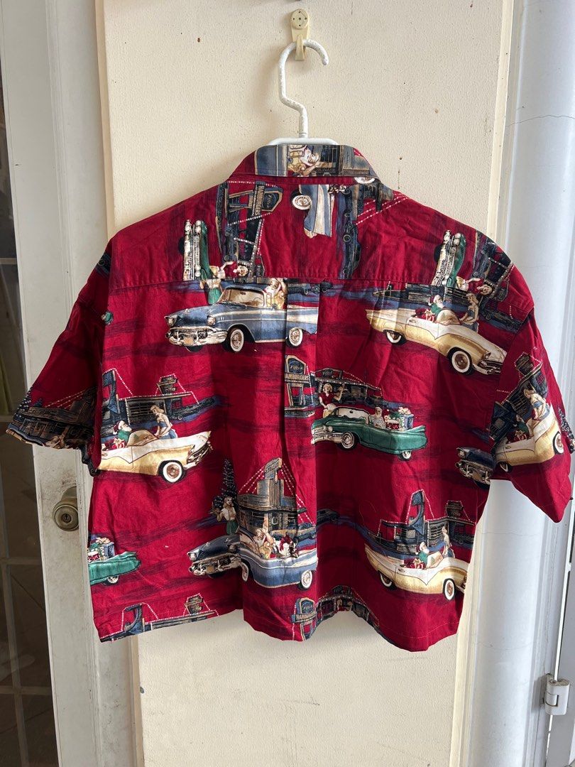 Vintage print crop top (Category: Blouses) located in Davao. Submitted by thedeclutterMD (Listing ID 1284494789, Image 2). Description: Bust 48in.