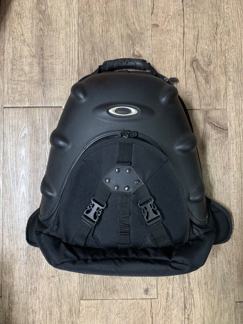 Oakley hardshell top backpack