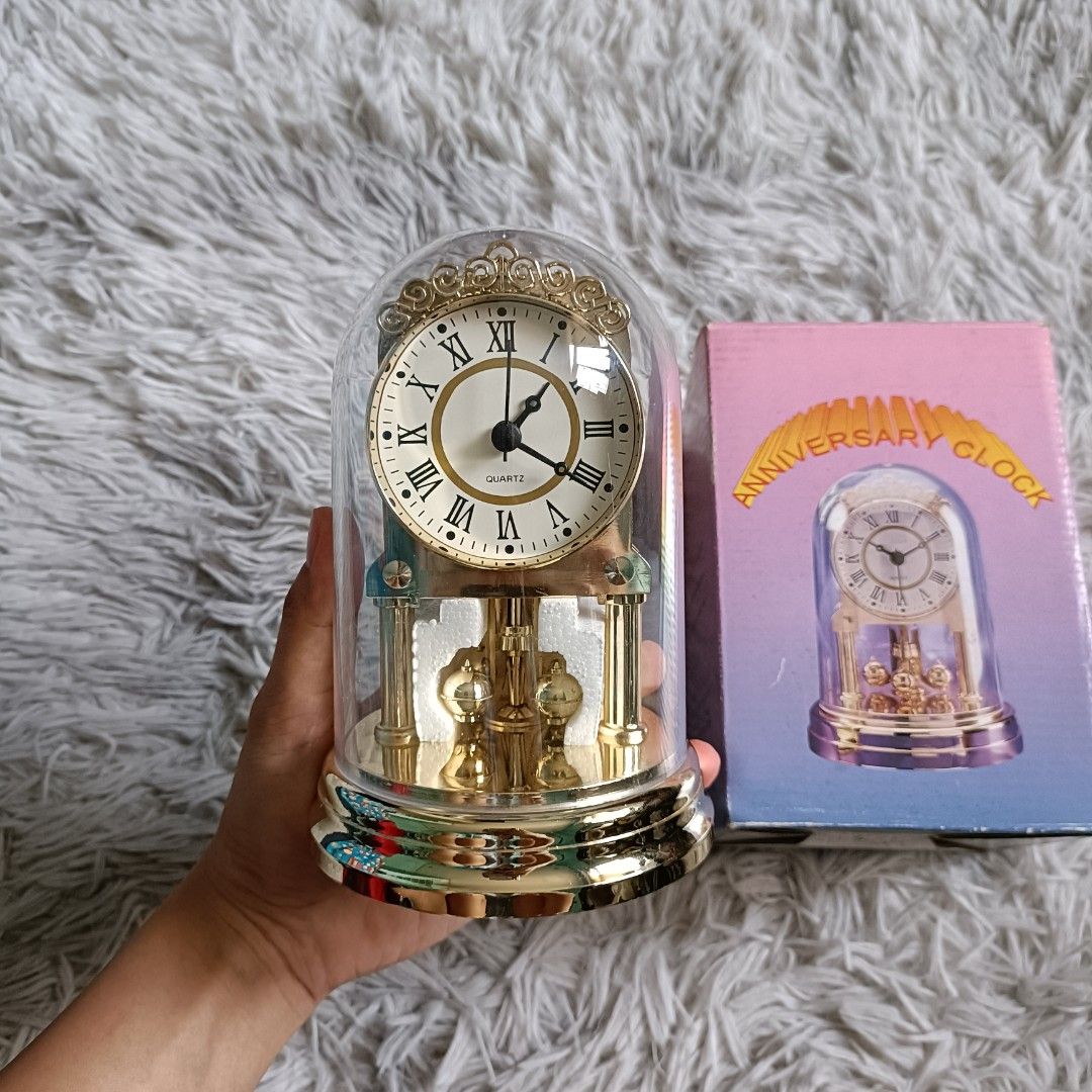 VINTAGE RETRO Anniversary Clock (Category: Clocks) located in Bauang. Submitted by glenefinds (Listing ID 1284469150, Image 1). Description: ‼️Comparable Price: Php 1,422 ⚠️Buy As Is (I can send the video).