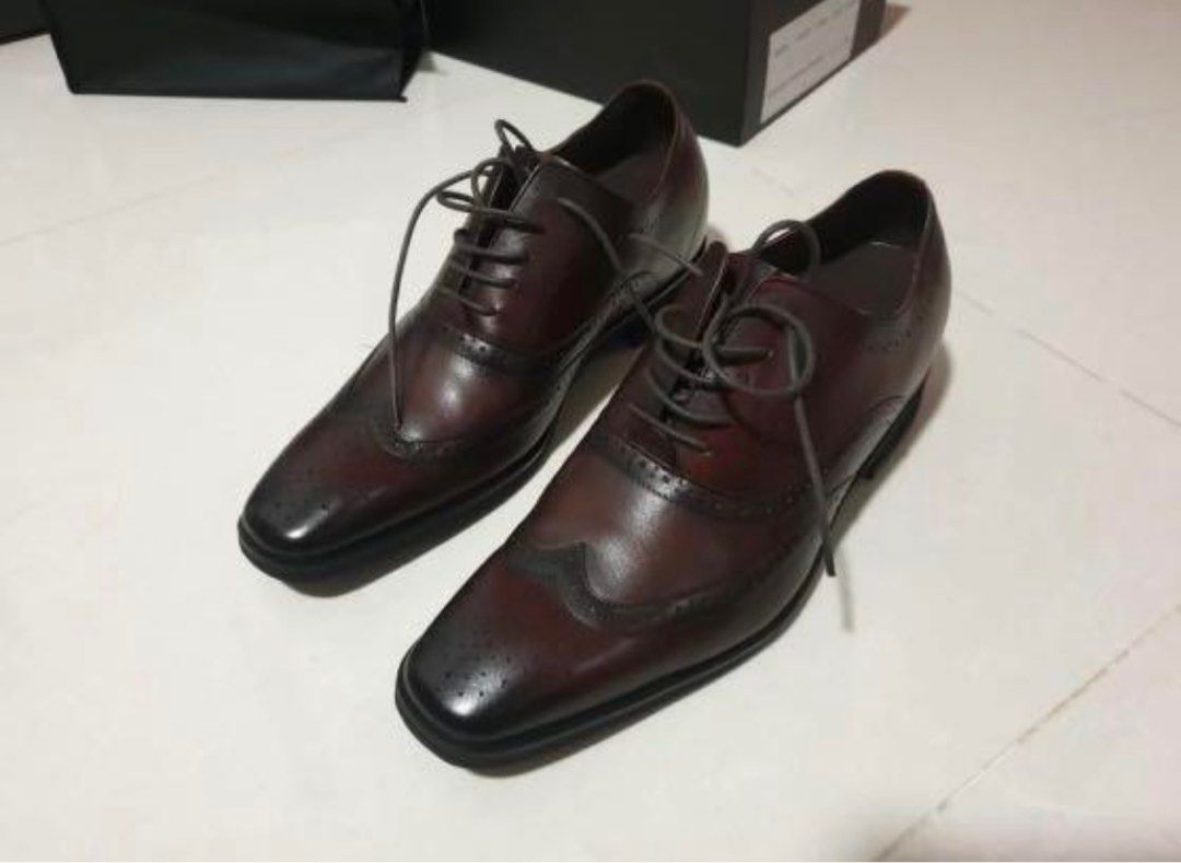 Walking discount tall shoes