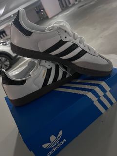 Adidas hot sale samba queen