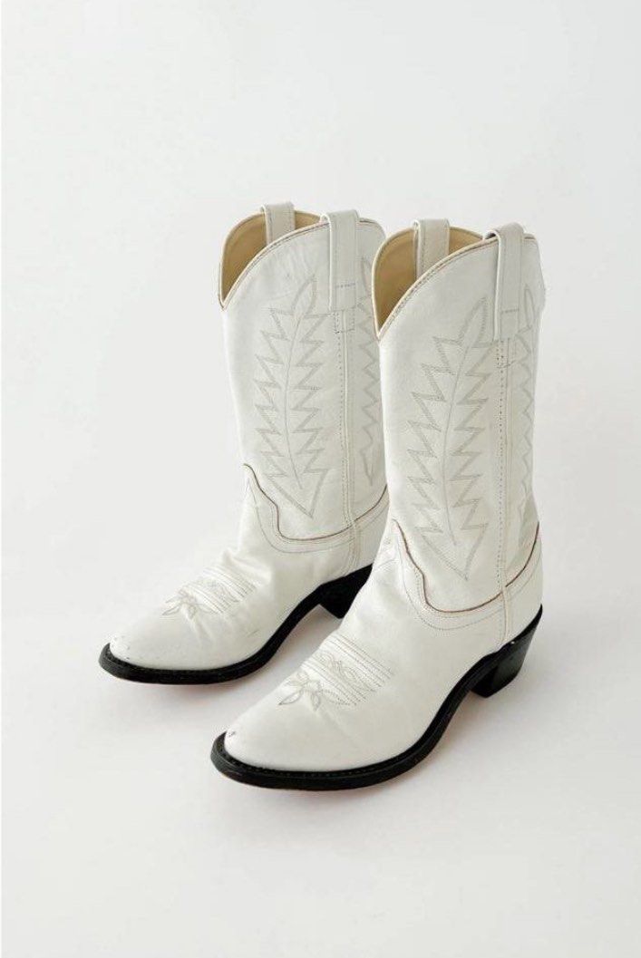 White cowboy boots Women s Fashion Footwear Boots on Carousell