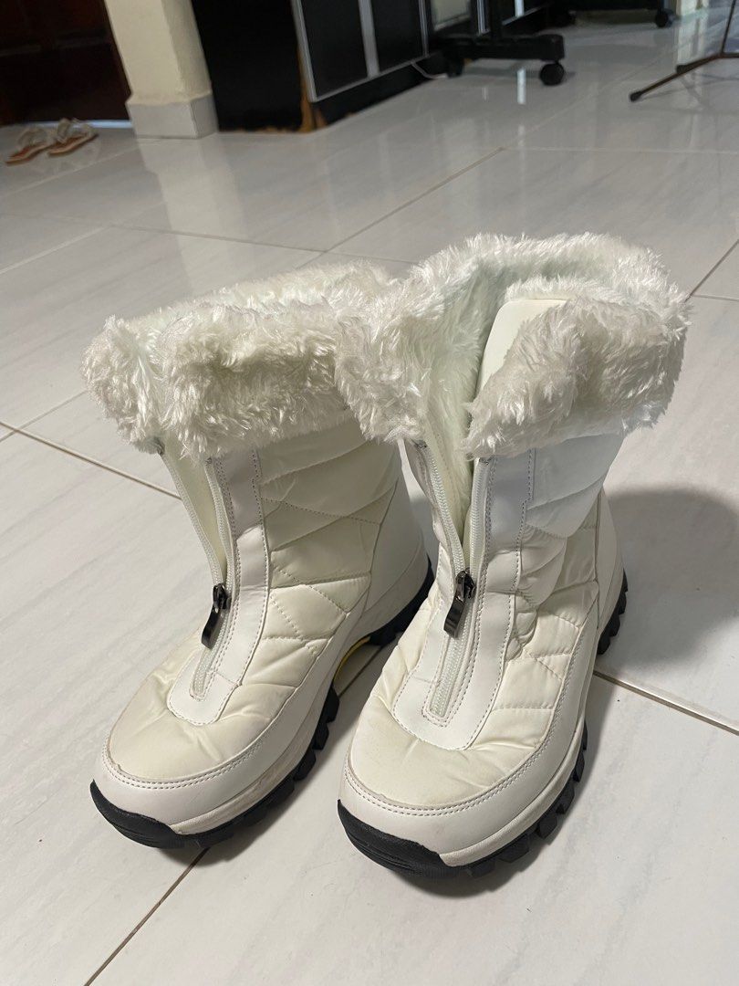 All white new arrivals snow boots