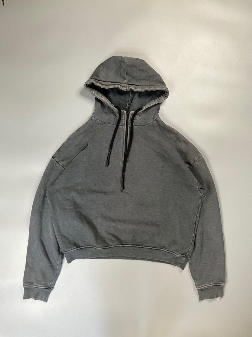 Yeezy Season 1 Oversized Crop Halfzip Men s Fashion Coats Jackets and Outerwear on Carousell