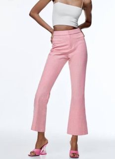 VICTORIA SECRET PINK Foldover flare leggings, Women's Fashion, Bottoms,  Jeans & Leggings on Carousell