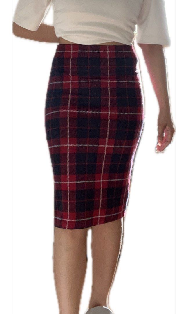 Zara Plaid Red Blue Pencil Skirt Small Women s Fashion Bottoms Skirts on Carousell