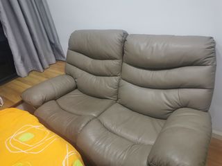 (Category: ) located in . Submitted by lenpen69 (Listing ID 1284590515, Image 1). Description: .
