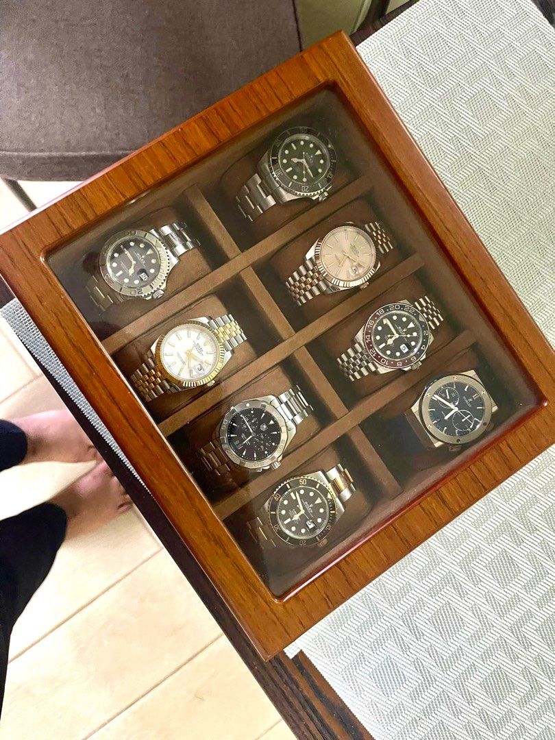 8 slots Wooden watch box case organizer (Category: Accessory Holder, Box & Organizers) located in Manila. Submitted by markwrist07 (Listing ID 1284601688, Image 1). Description: Travel Watch roll Case & Watch winder & Luxury Wooden Watch box Organizer 1/2/3/5/6/8/10/12 Slots‼️ SPECIFICATIONS: Material Wooden Watch Box: Walnut wood material and suede interior.🪵 Type: 5/6/8/10/12 Slots Sizes For Wooden Watch Box 6 Slots key Size - 20*22.5*9.5cm 6 
