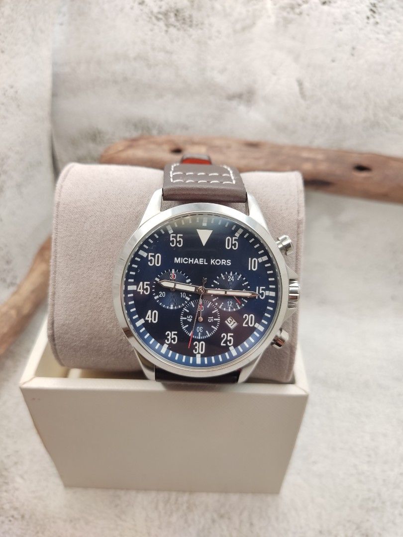 Michael kors clearance 10 atm