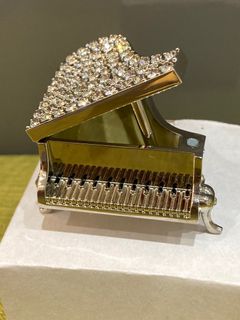 （分類：）位於 。 由 yenva 提交（商品編號 1284675554，圖片 1）。簡介： 。