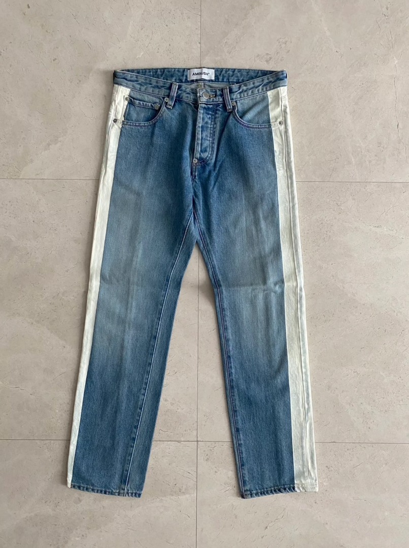 White jeans shop with stripe