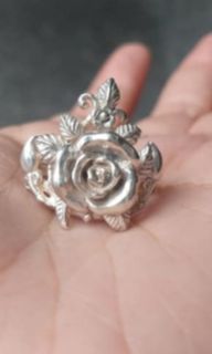 (Category: ) located in . Submitted by clovergold888 (Listing ID 1284619972, Image 1). Description: .