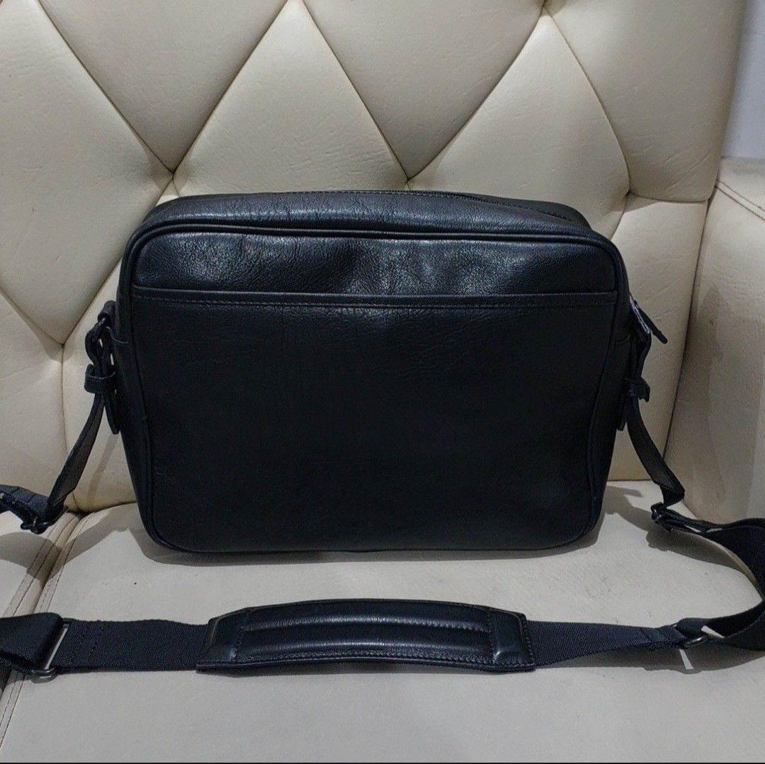Authentic IM PRODUCT Issey Miyake Black genuine leather messenger