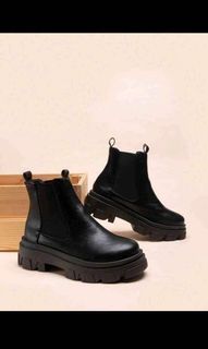 Black Chelsea Platform Boots