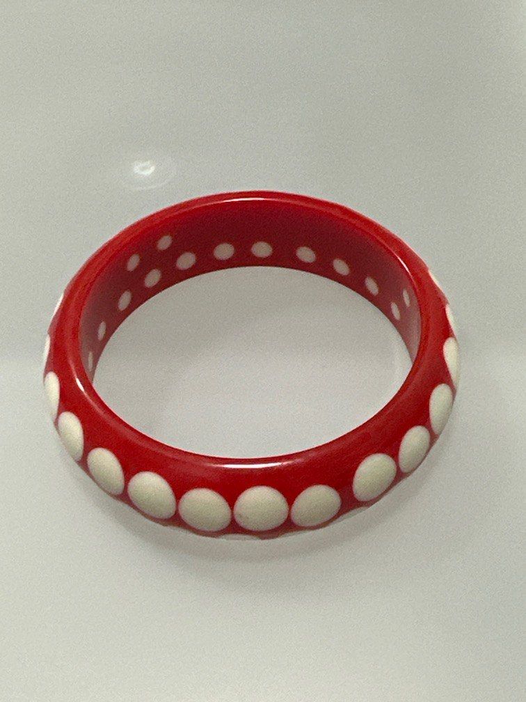 Red and white bracelet discount