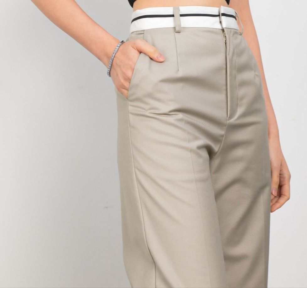 Pablo Pintuck Pants (Chocolate Brown) Supergurl, Women's Fashion, Bottoms,  Other Bottoms on Carousell