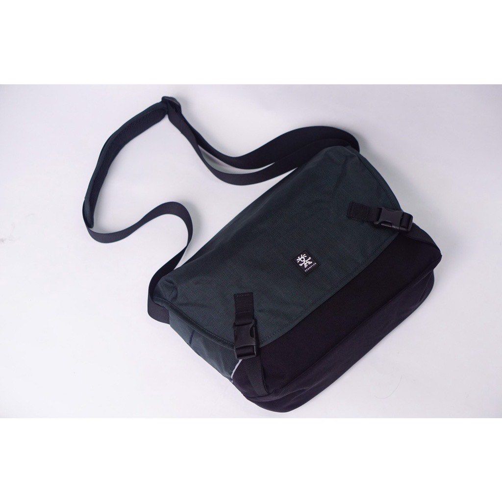 BRAND NEW IN STOCK Crumpler Proper Roady 7500 Camera Bag. Photography Photography Accessories Camera Bags Carriers on Carousell