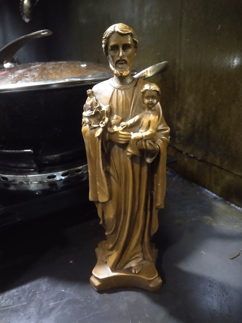 Brass St. Joseph statue display (Category: Religious Items) located in Manila. Submitted by kurukutuk (Listing ID 1284644079, Image 1). Description: brass St. Joseph statue display 12 x 4 inches HxL made of brass.