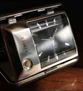 Bulova Lite Alarm Clock (絕版70年代, 日本產)(想找絕版/特別版/限量版瑞士, 德國, 意大利 , 美國, 日本手錶可以到本網店查詢)64204302832259110