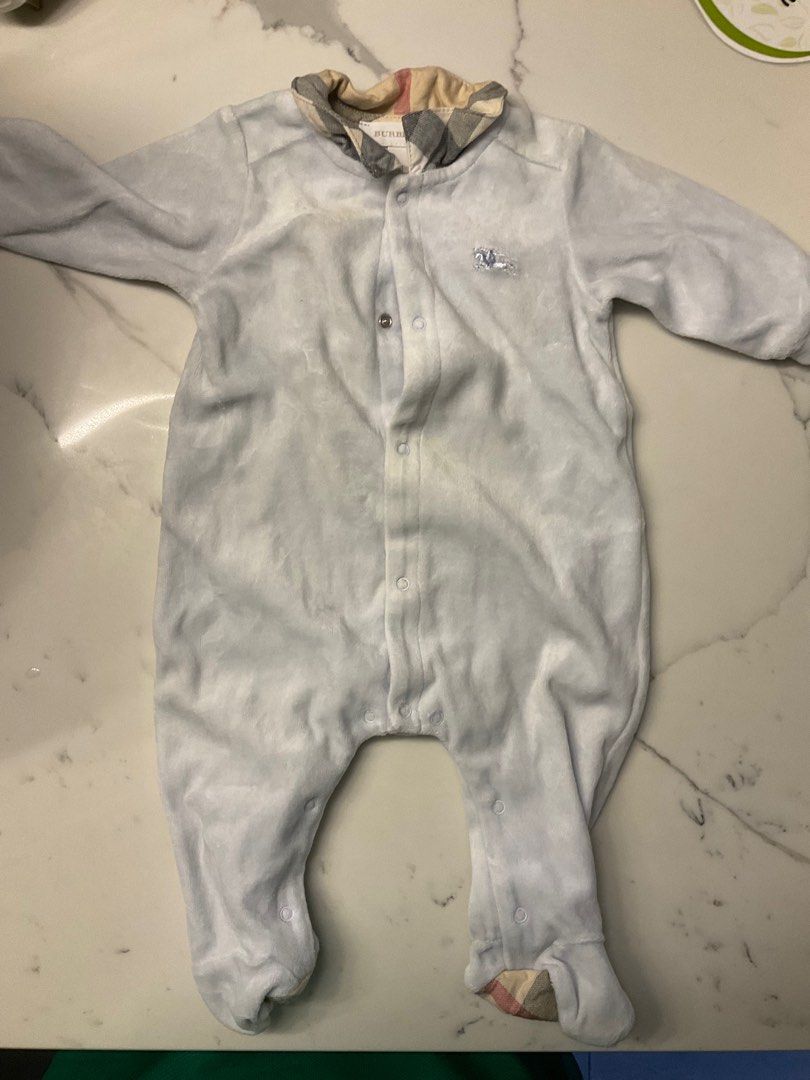 Burberry sleepsuit baby