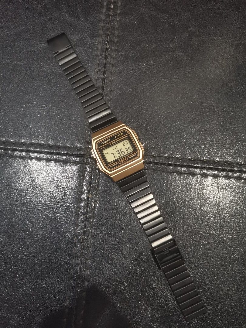 Casio F91w Gold with Stainless Steel Bracelet