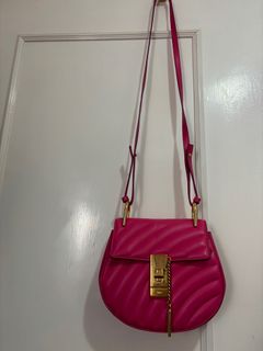 （分類：）位於 。 由 ceci_ccccc 提交（商品編號 1284780584，圖片 1）。簡介： 。