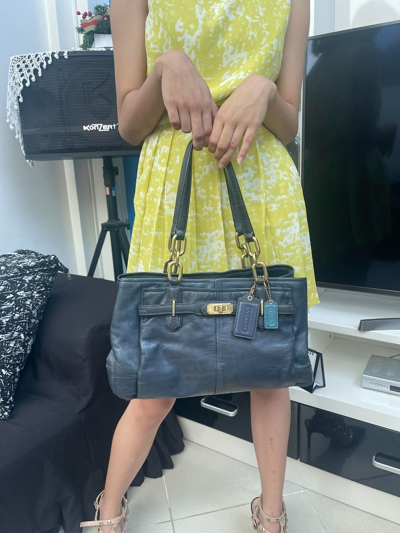 Chelsea coach purse store