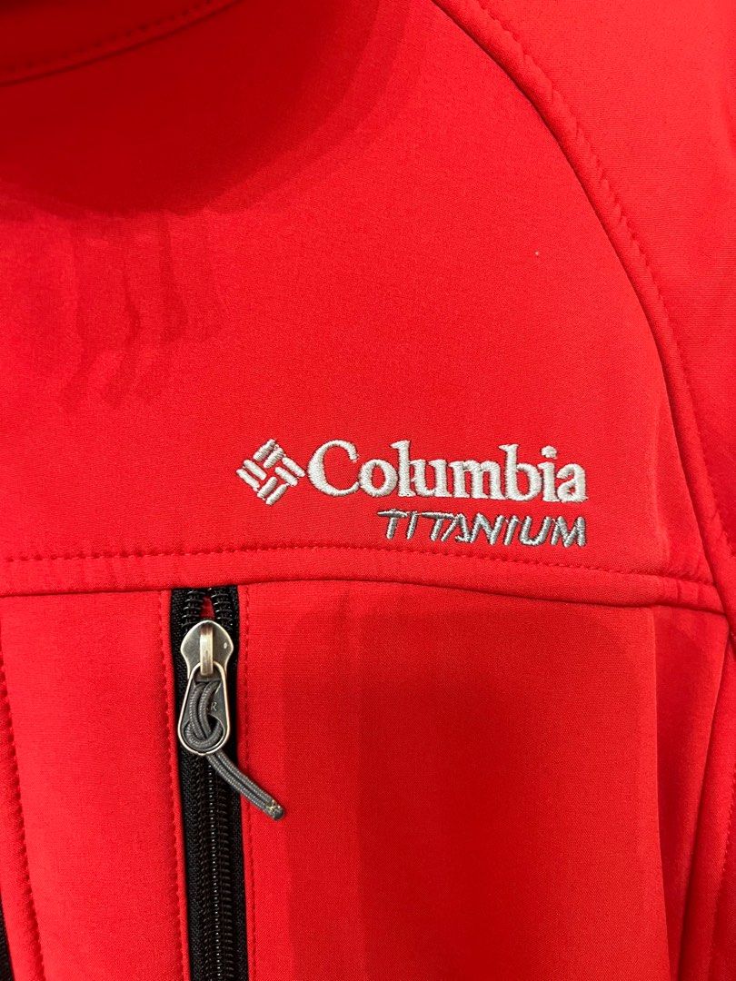 Columbia titanium, Men's Fashion, Coats, Jackets and Outerwear on