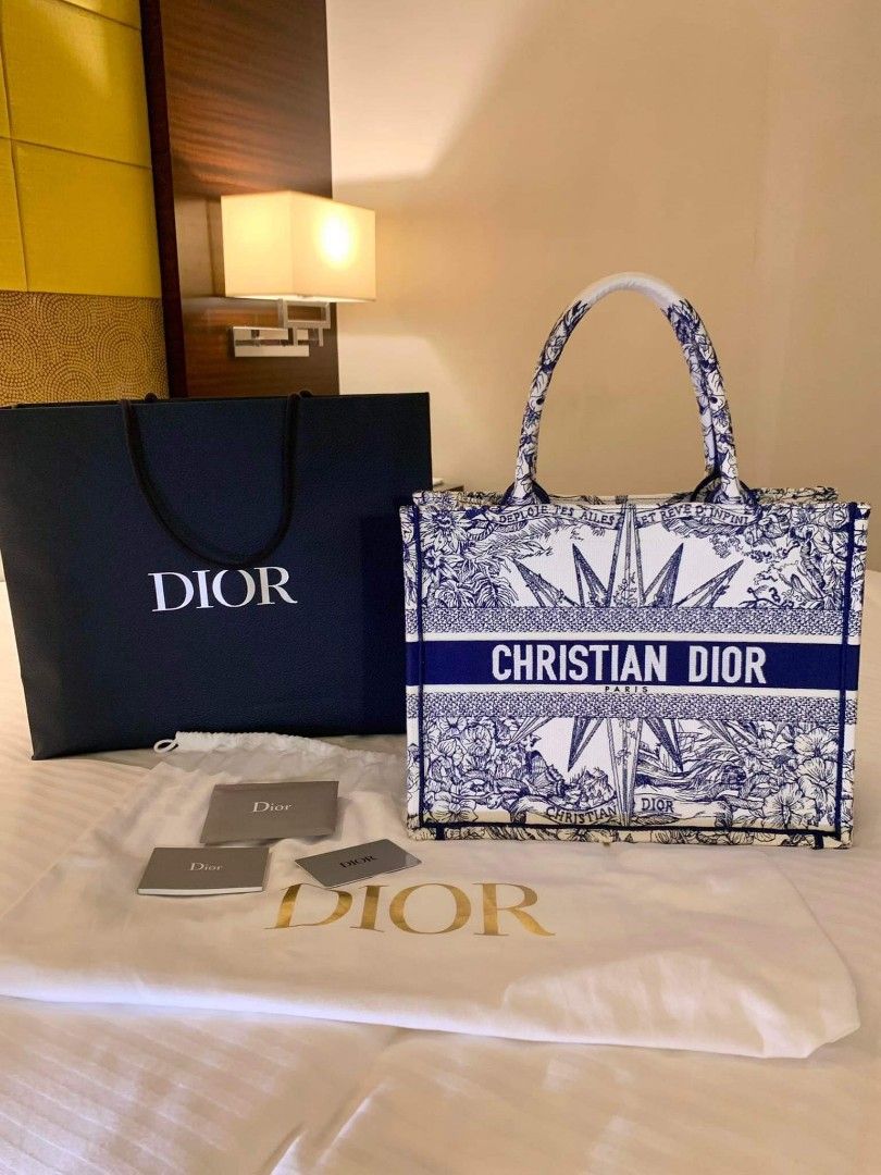 Dior Book tote medium (new condition) (Category: Luxury Bags & Wallets) located in Cabanatuan. Submitted by GRESTORE (Listing ID 1284555147, Image 1). Description: Like new Book tote Medium No box included.