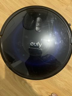 EUFY BY ANKER G30 ROBOT VACUUM