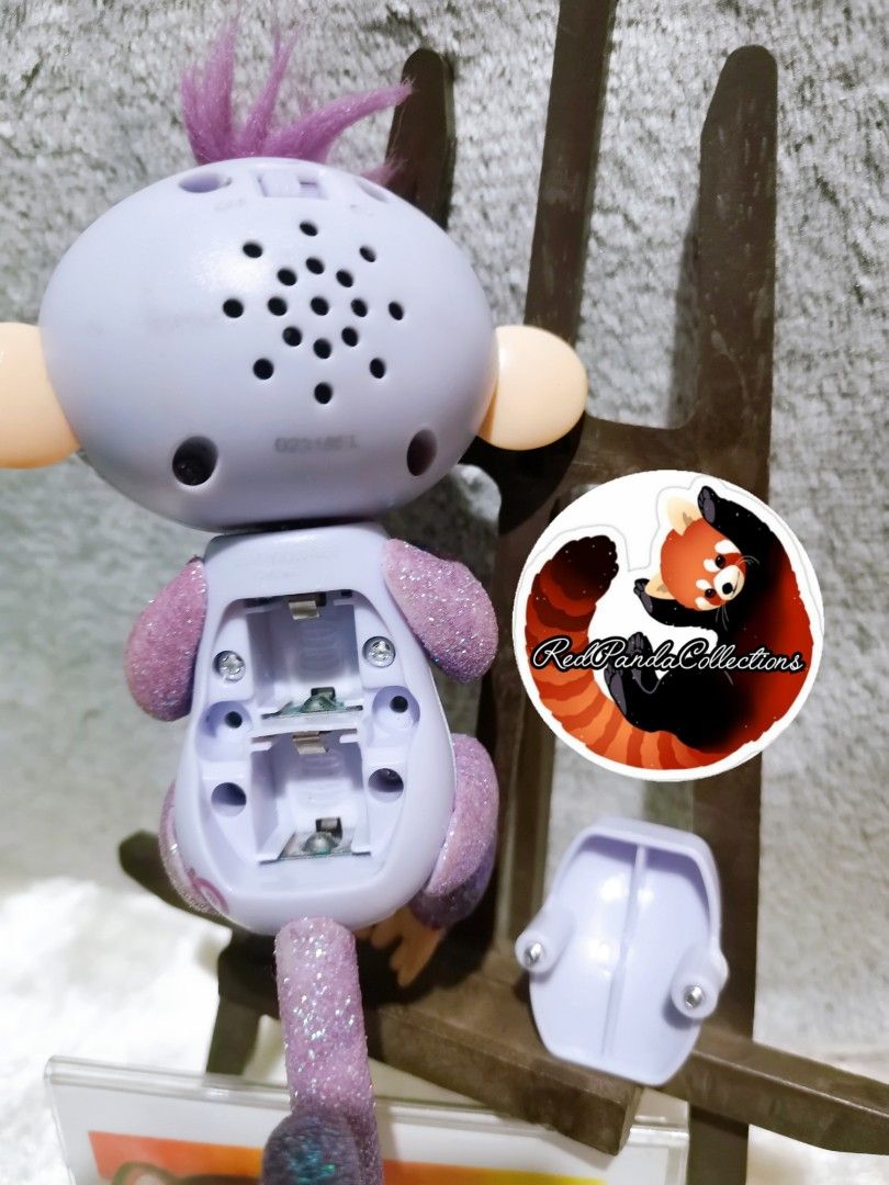 Fingerlings Glitter Monkey Kiki Purple Glitter Interactive Baby Pet By WowWee