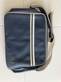 Fred perry hotsell school bag