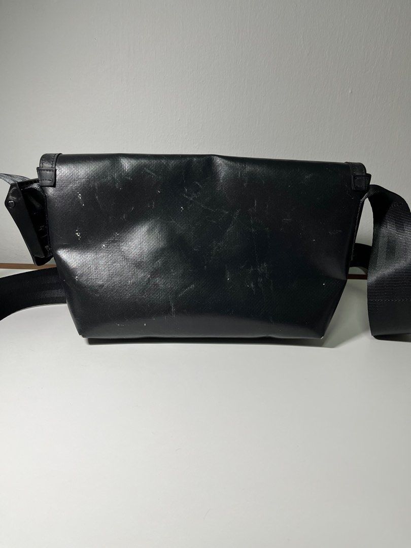 Freitag F41 Hawaii Five-0 (black), Women's Fashion, Bags & Wallets