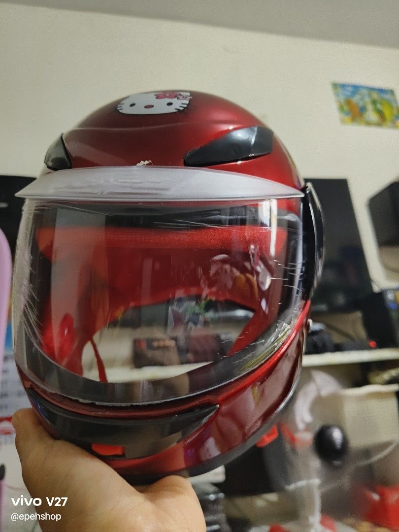 Full face Helmet For kids (Category: Helmets and other Riding Gears) located in Manila. Submitted by aidenepeh52097 (Listing ID 1284594537, Image 2). Description: Brandnew Helmet Full Face 350 php Fit to 3 years old to 9 years old Cash on delivery Location: Sampaloc manila Pick up or cash on delivery only.