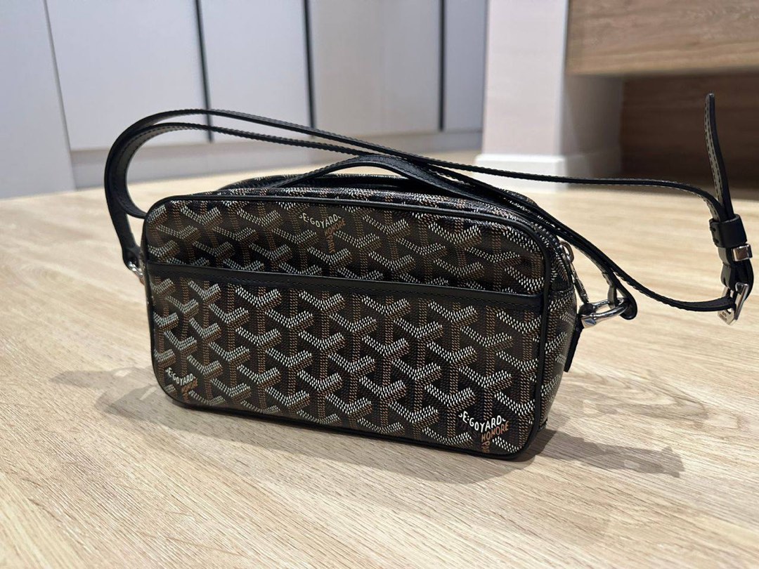 Good deal Goyard Cap Vert Black PM