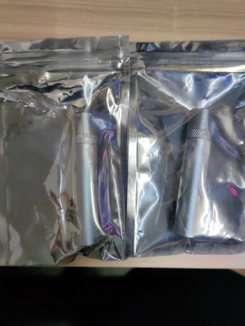 GPU support (Category: Computer Parts) located in Puchong. Submitted by taka82 (Listing ID 1284757890, Image 2). Description: Ada 2. Beli xpakai sebab salah size. Harga yg dipamerkan untuk 1 unit. Ada 2 unit..