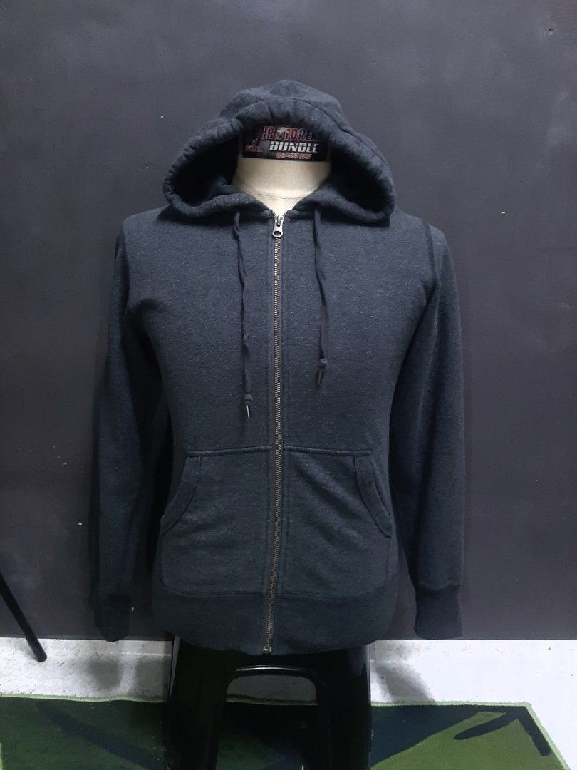 Uniqlo plain hoodie 2025