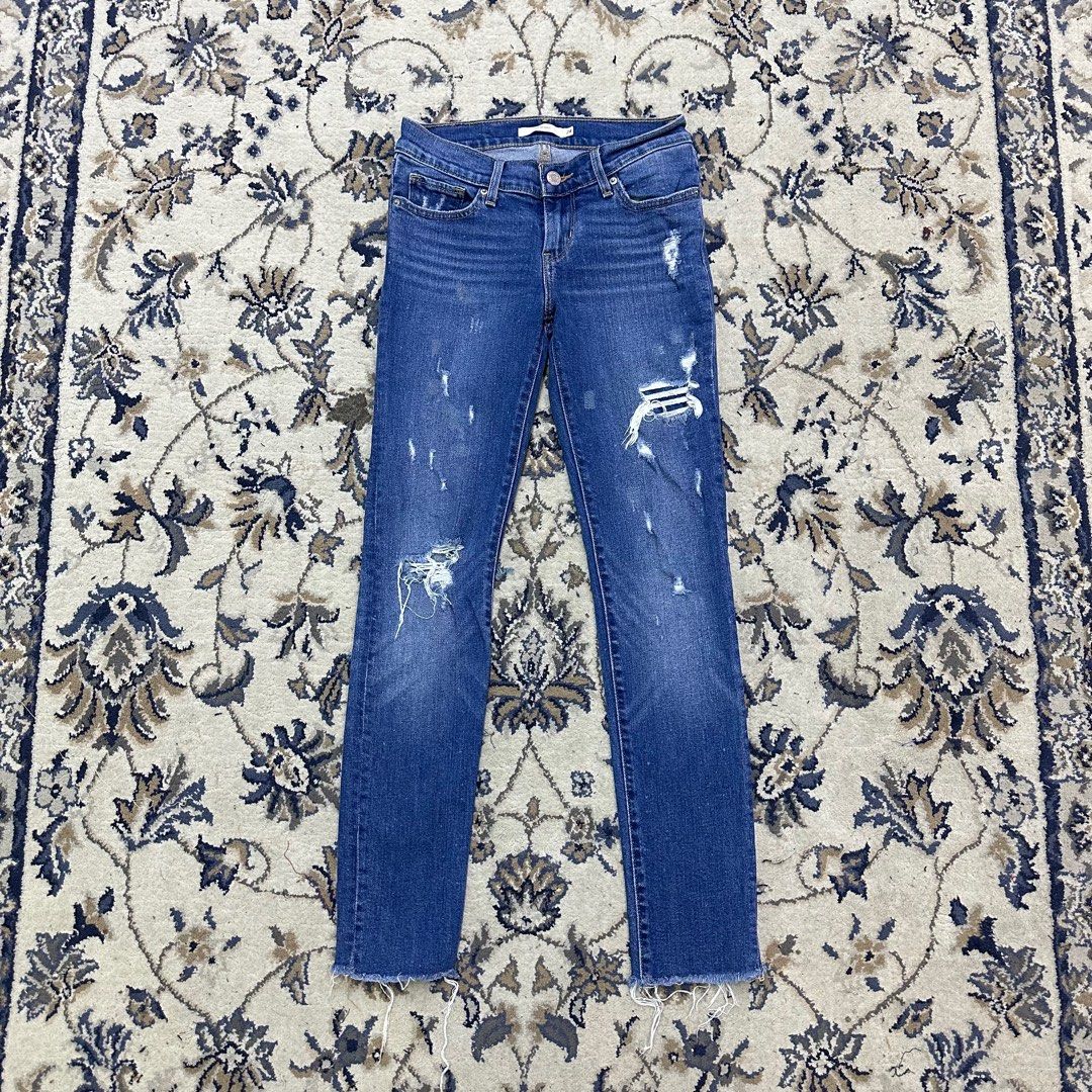 711 ripped 2025 skinny jeans