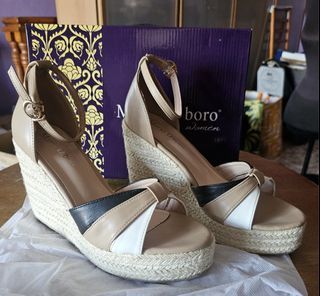 Mario D'Boro women wedge  Sandals size 39