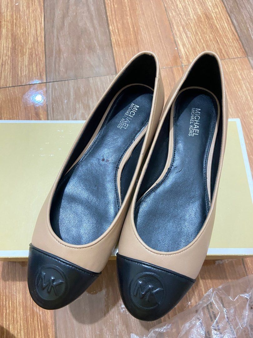 SALE Michael Kors Dylyn Ballet Flats Women s Fashion Footwear
