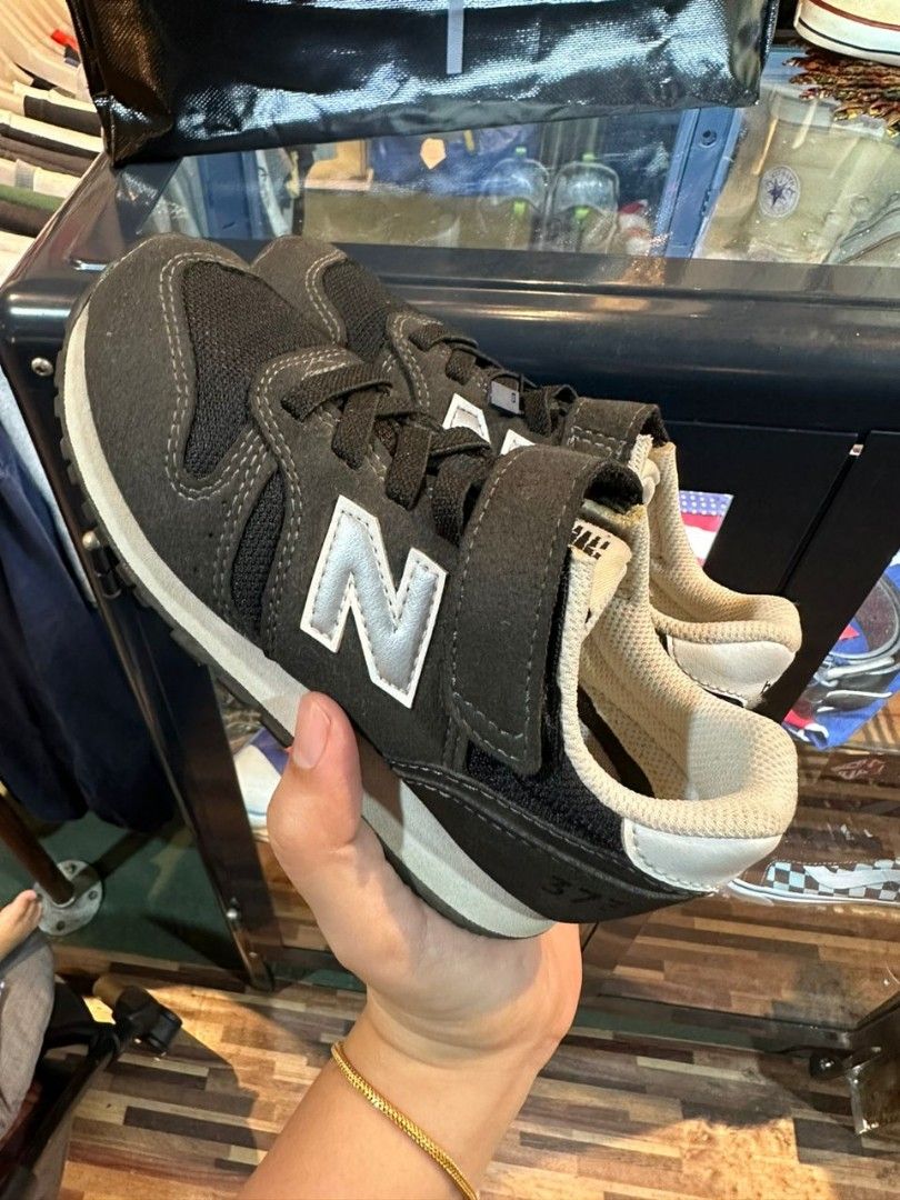 New Balance kids