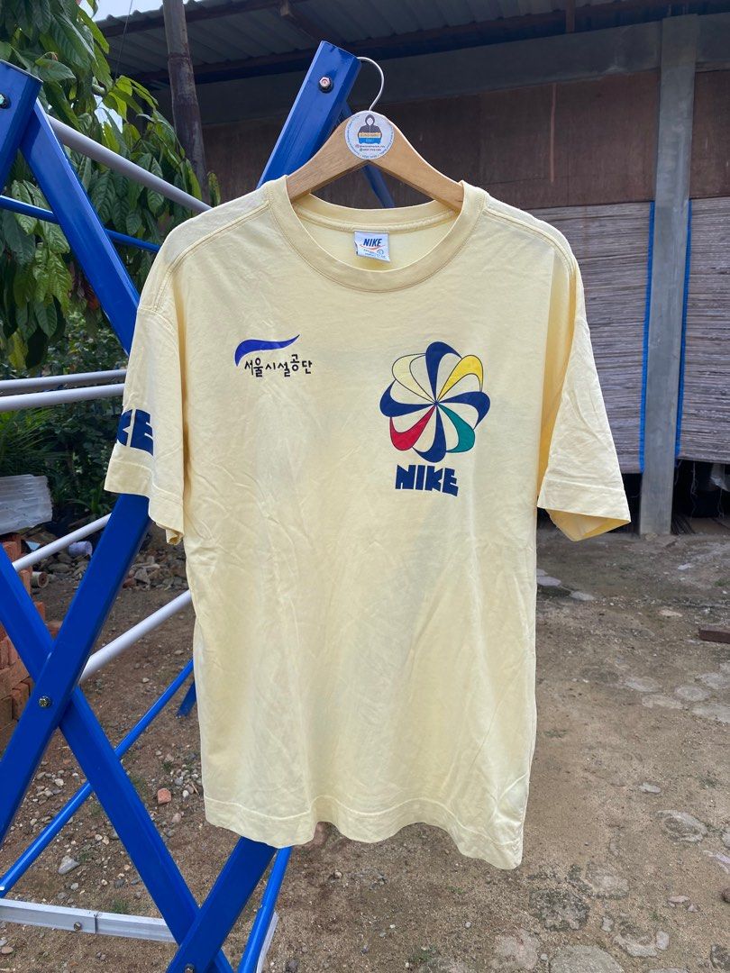 Nike sportswear pinwheel vintage kaos nike pinwheel