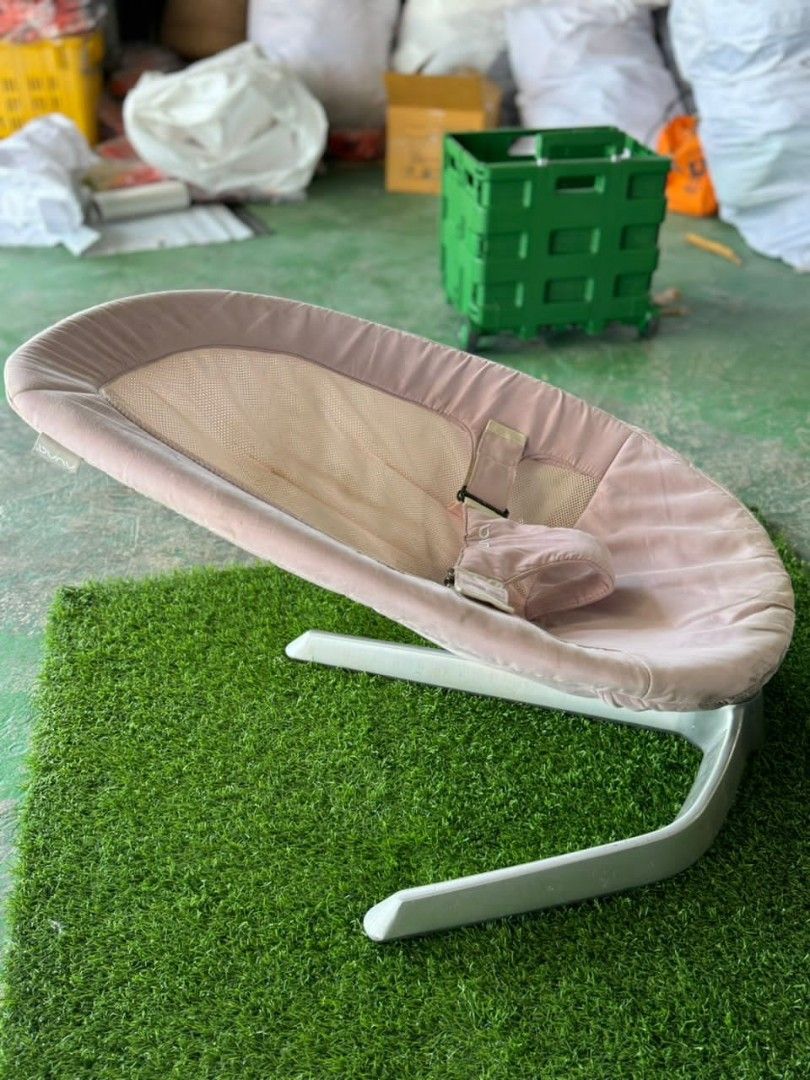 Nuna Leaf Rocker
