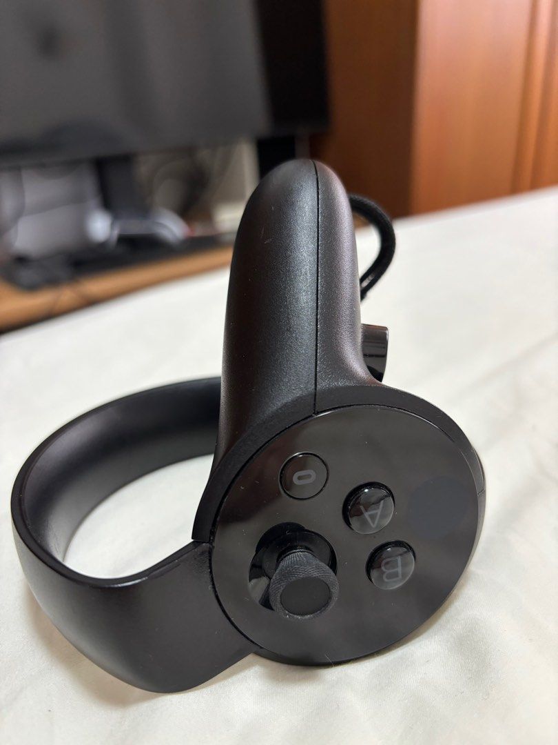Oculus rift discount right touch controller