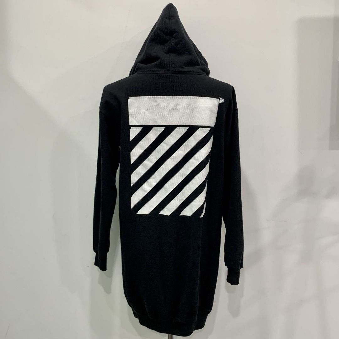 White hoodie black jacket shop