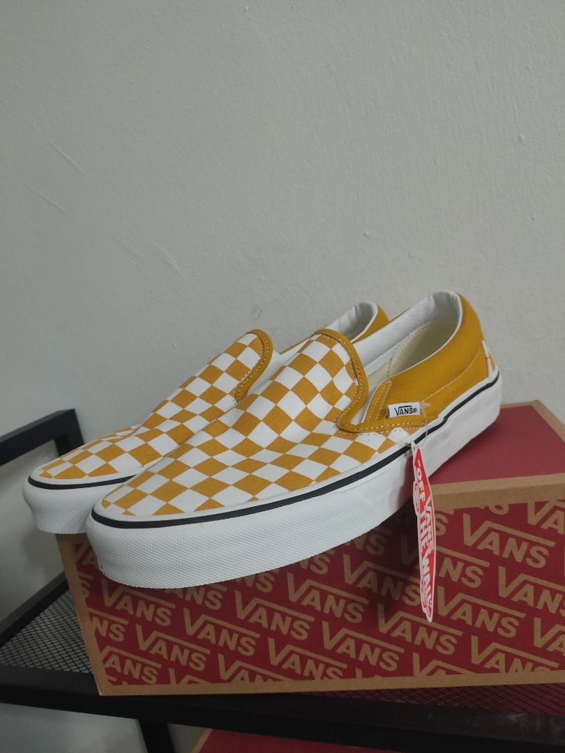 Mustard yellow on sale checkerboard vans