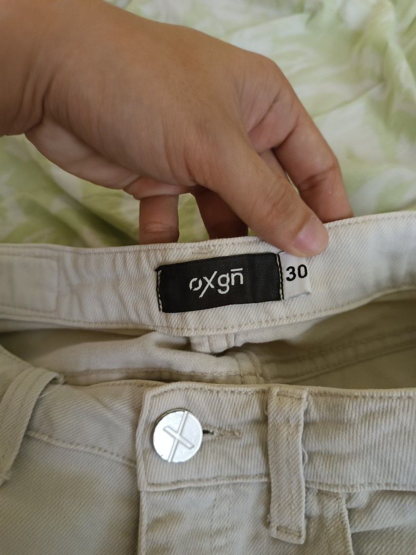 Oxygen men's pants (Category: Jeans) located in San Pablo. Submitted by alem12 (Listing ID 1284569414, Image 1). Description: oxygen men's pants size 30 waist issue nasa picture na stain 📍san pablo city laguna.