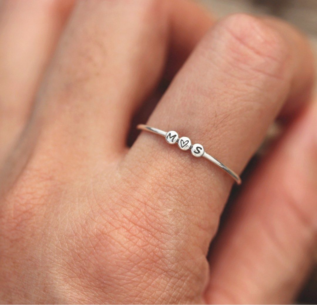 Dainty silver jewellery shop