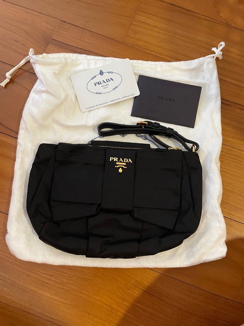 Prada bow clutch hotsell